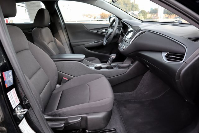Used 2023 Chevrolet Malibu LT image 19