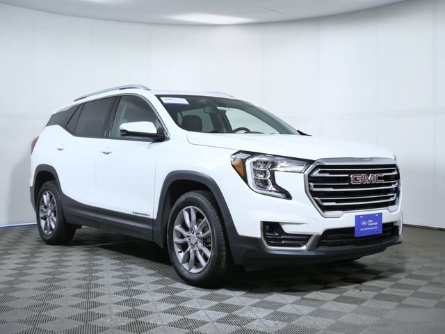 Used 2024 GMC Terrain SLT