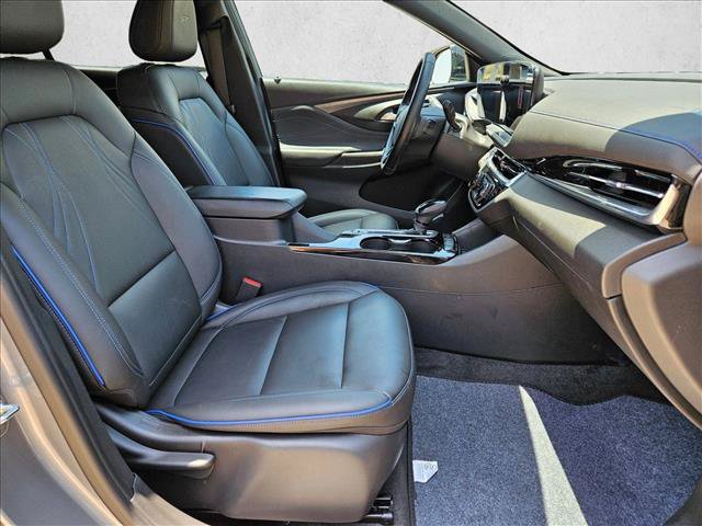 Used 2025 Buick Envista Sport Touring FWD image 19