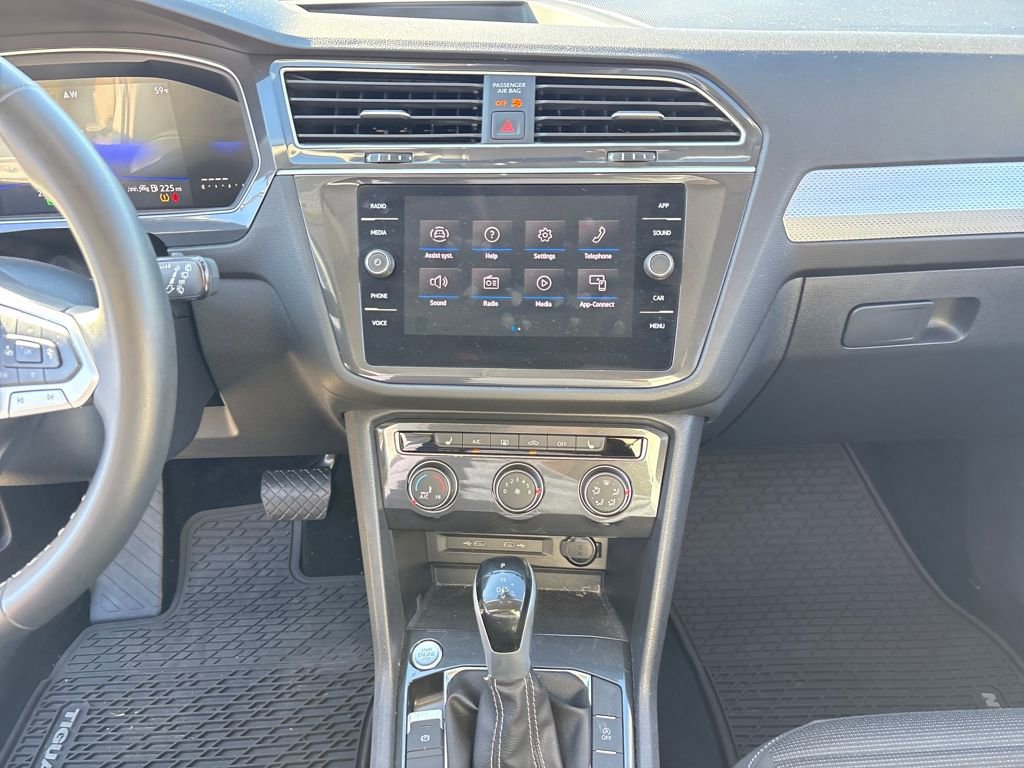 Used 2024 Volkswagen Tiguan S image 22