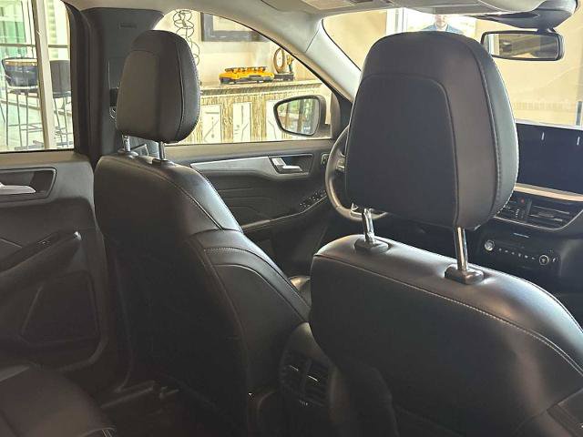 Certified 2024 Ford Escape Platinum AWD/4WD image 26