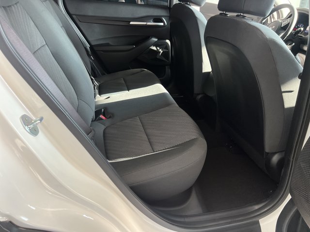 Used 2023 Kia Seltos LX AWD/4WD image 16
