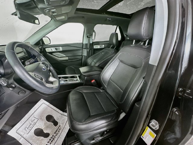 Certified 2023 Ford Explorer Limited w/ Limited Technology Package AWD/4WD image 30