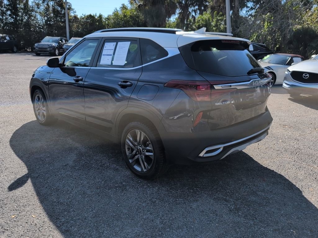 Used 2023 Kia Seltos S w/ Navigation Package image 5