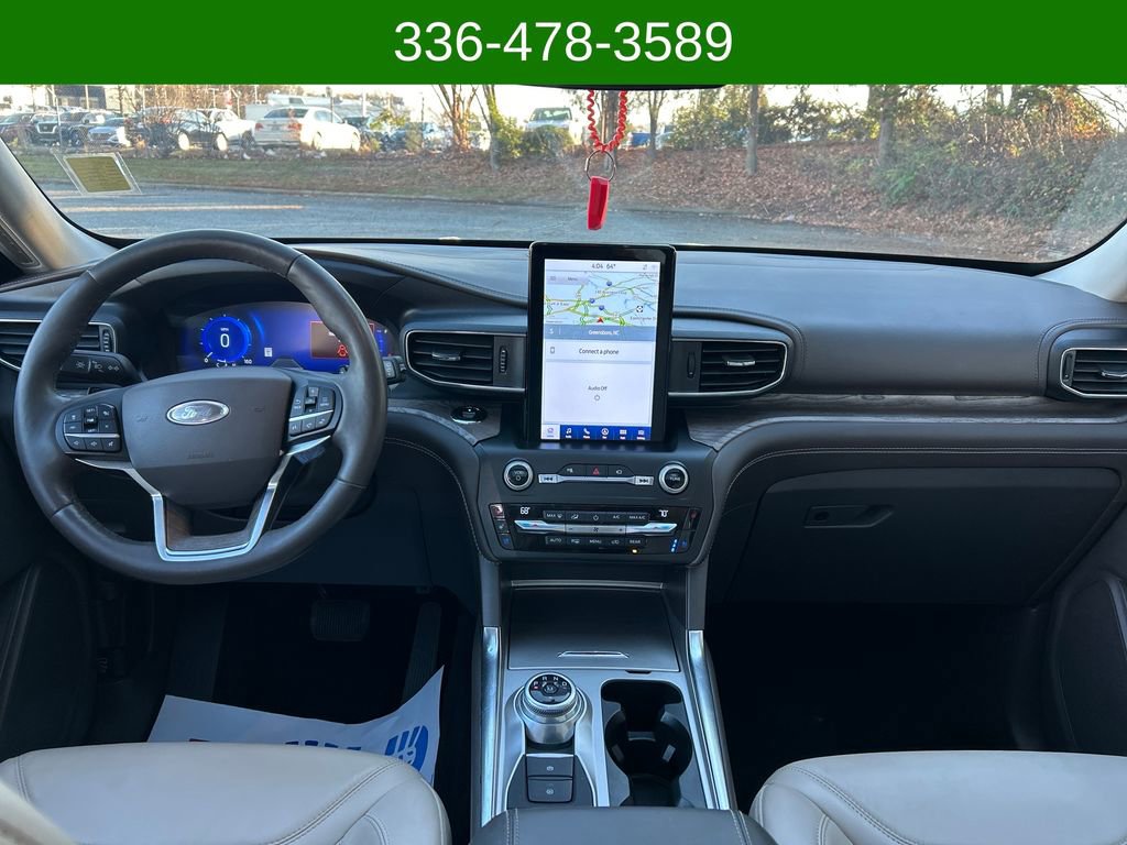 Certified 2020 Ford Explorer Platinum w/ Premium Technology Package image 12