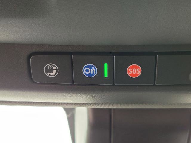 Used 2021 Chevrolet Tahoe Z71 w/ Rear Media and Nav Package AWD/4WD image 17