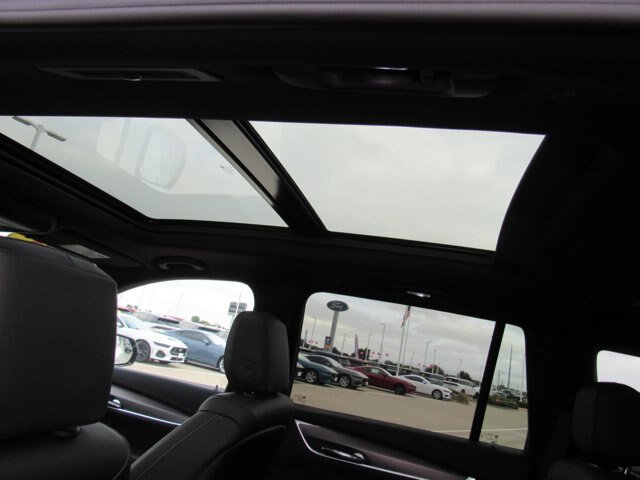 Used 2025 Cadillac XT6 Luxury FWD image 21