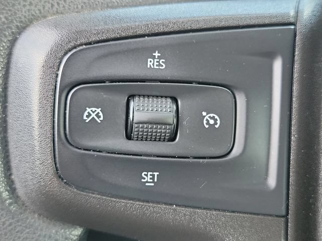 Used 2020 Chevrolet Silverado 1500 Custom w/ Custom Value Package RWD image 8