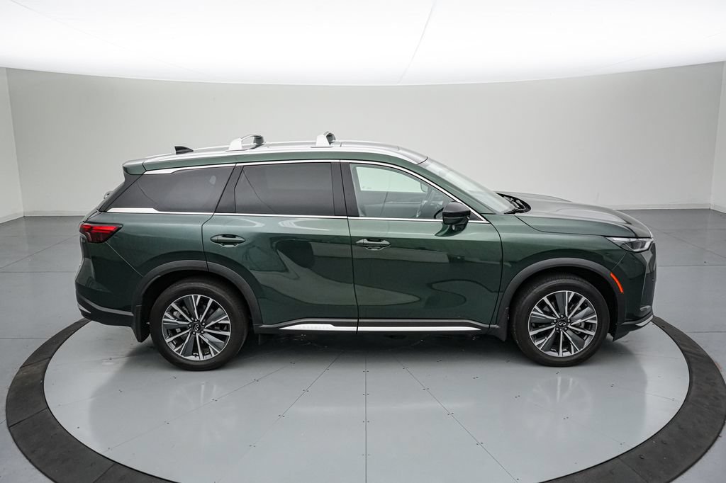 Used 2026 INFINITI QX60 Luxe w/ Cargo Package FWD image 3