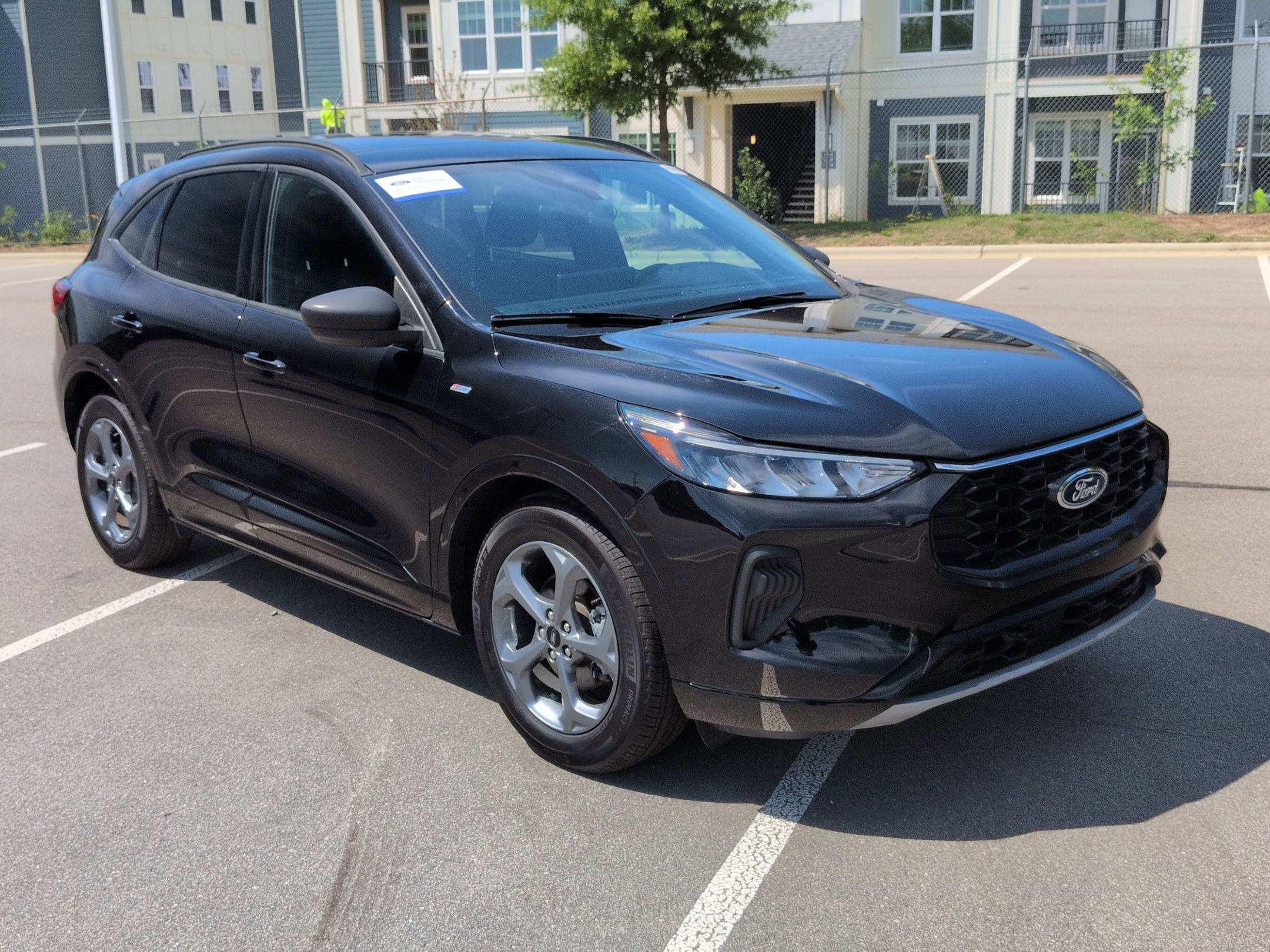 Certified 2023 Ford Escape ST-Line w/ Tech Pack #1 FWD image 2