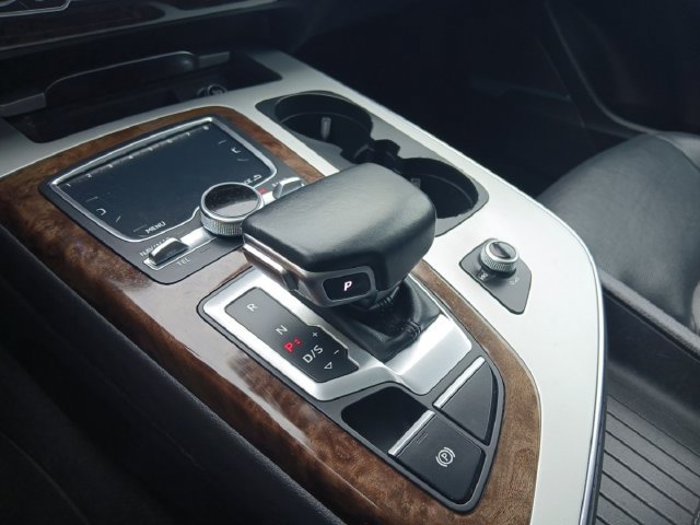 Used 2018 Audi Q7 2.0T Premium Plus w/ Premium Plus Package AWD/4WD image 10
