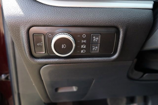 Certified 2022 Ford Explorer XLT w/ Equipment Group 202A image 13