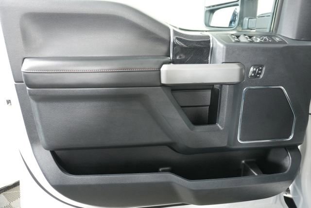 Certified 2022 Ford F450 Platinum w/ FX4 Off-Road Package image 28