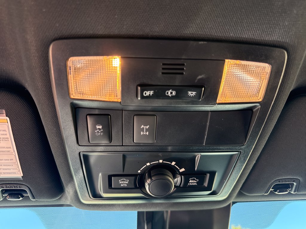 Used 2019 Toyota Tacoma TRD Off-Road AWD/4WD image 18