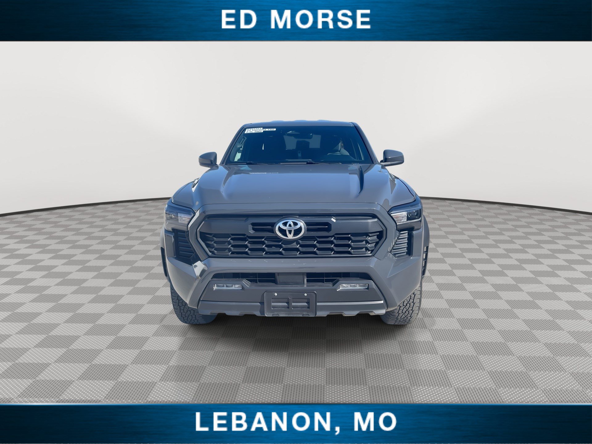 Used 2025 Toyota Tacoma TRD Off-Road AWD/4WD image 3