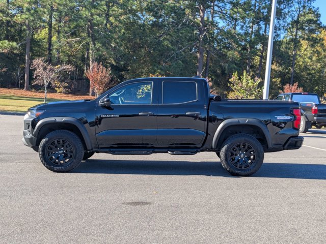 Used 2024 Chevrolet Colorado Trail Boss w/ Technology Package image 2