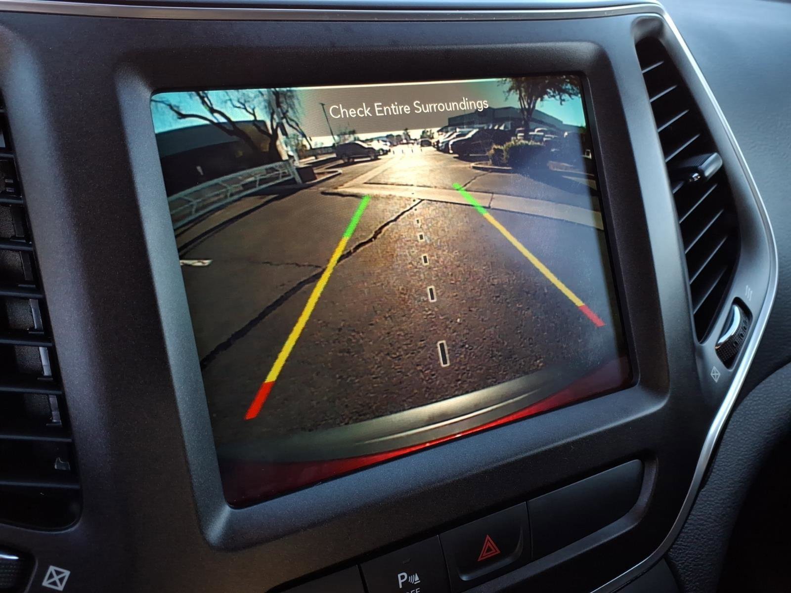 Used 2020 Jeep Cherokee Trailhawk w/ Comfort/Convenience Group image 21