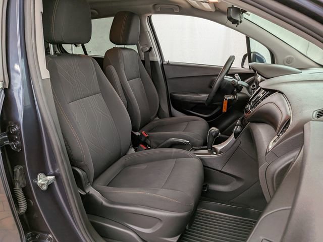 Used 2018 Chevrolet Trax LT FWD image 19