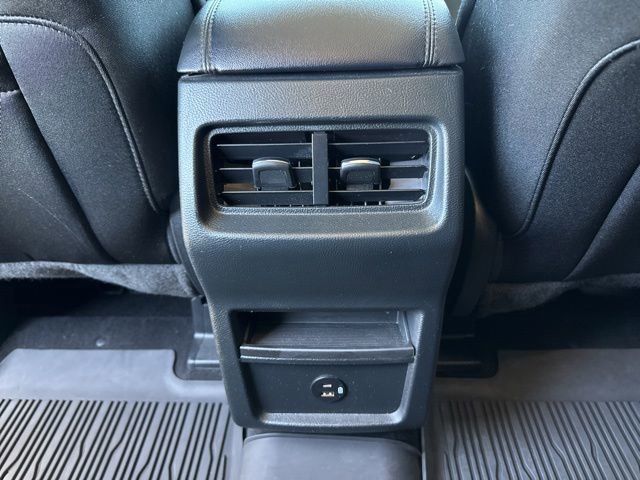 Certified 2021 Ford Edge SE FWD image 11