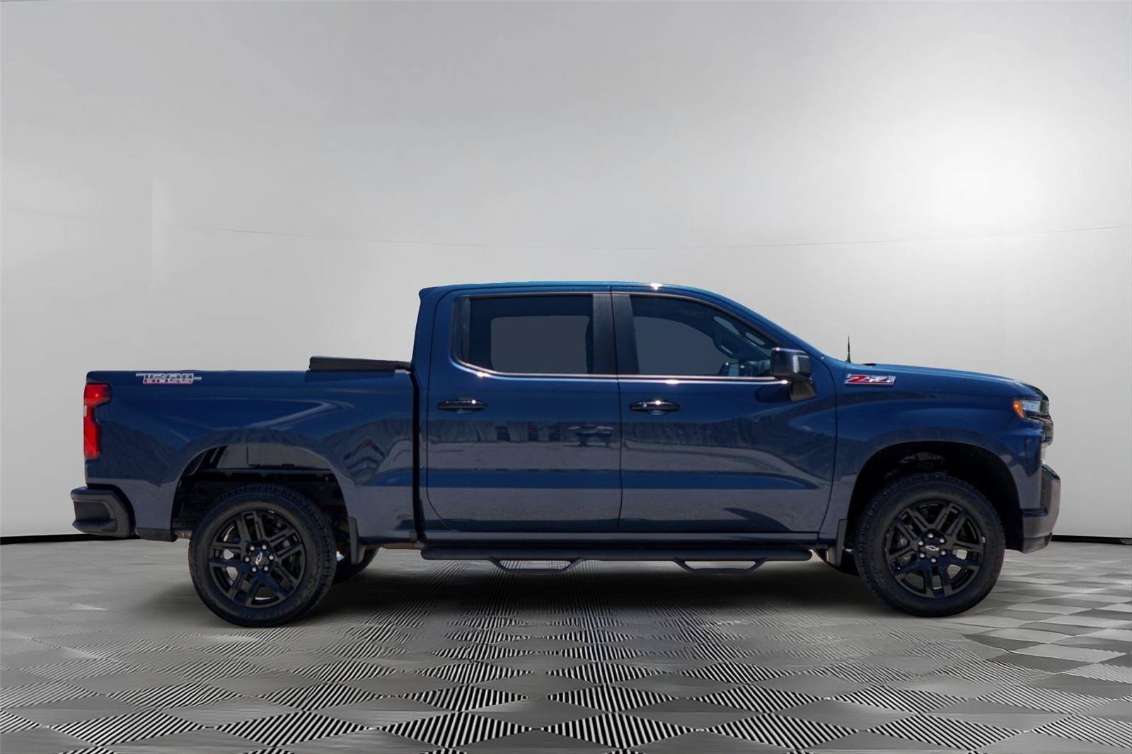 Used 2021 Chevrolet Silverado 1500 LT Trail Boss w/ Convenience Package II AWD/4WD image 4