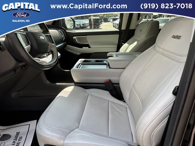 Certified 2025 Ford Expedition Max Platinum w/ Driver's Package AWD/4WD image 19