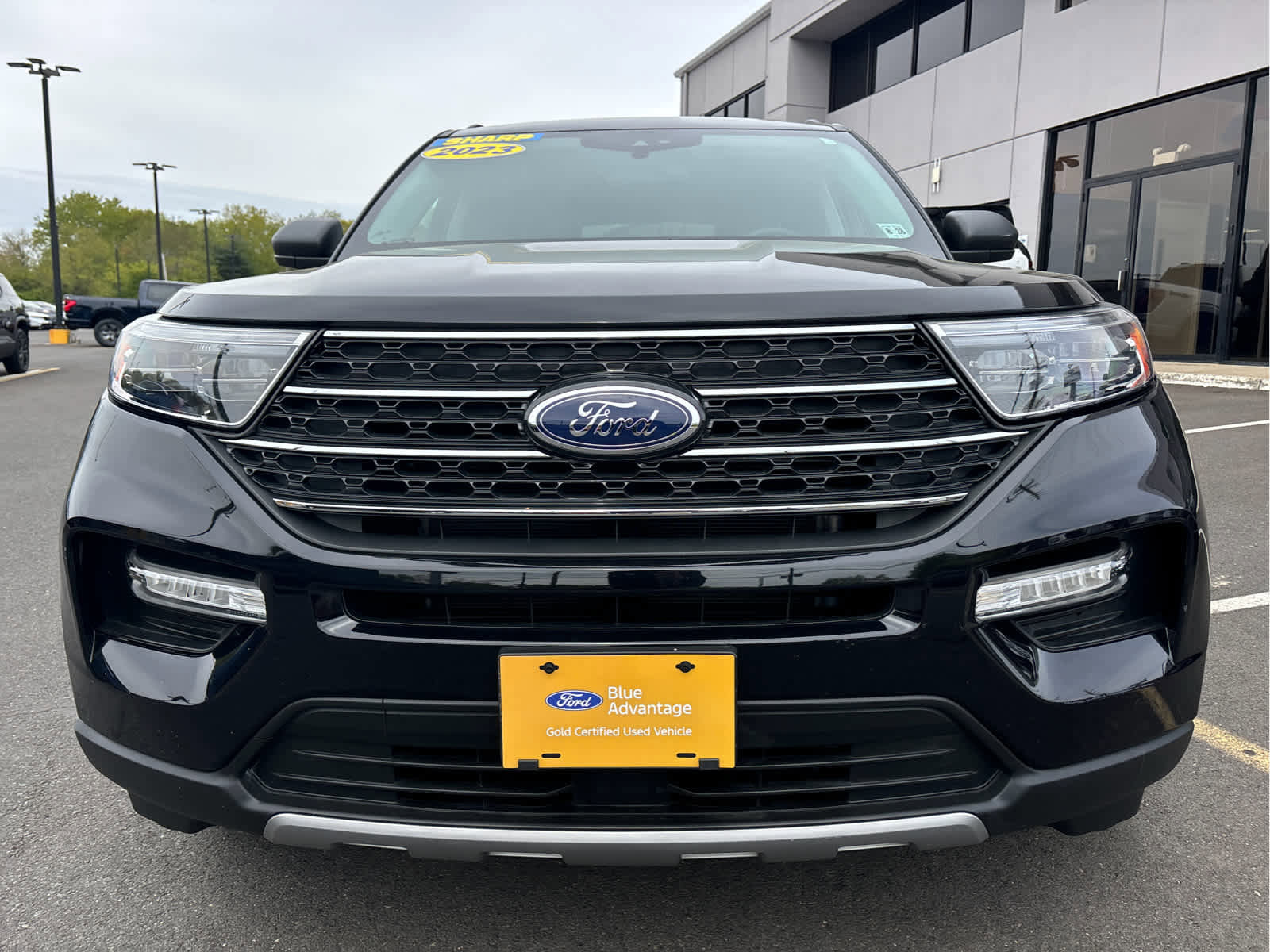 Certified 2023 Ford Explorer XLT w/ Equipment Group 202A AWD/4WD image 5