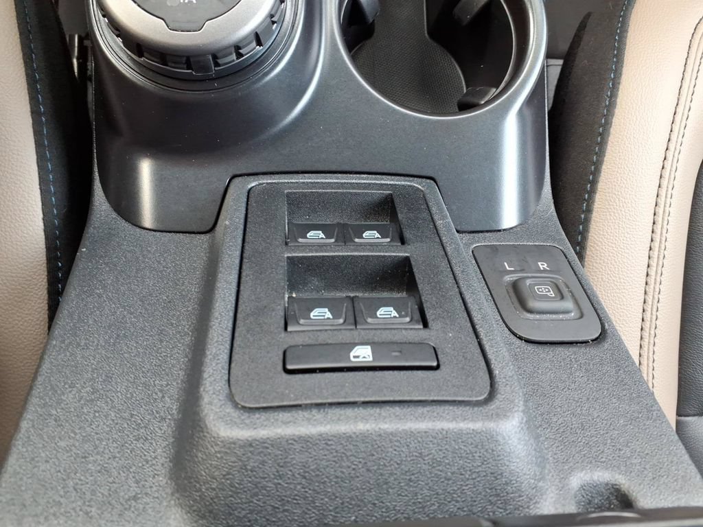 Certified 2024 Ford Bronco Wildtrak AWD/4WD image 25