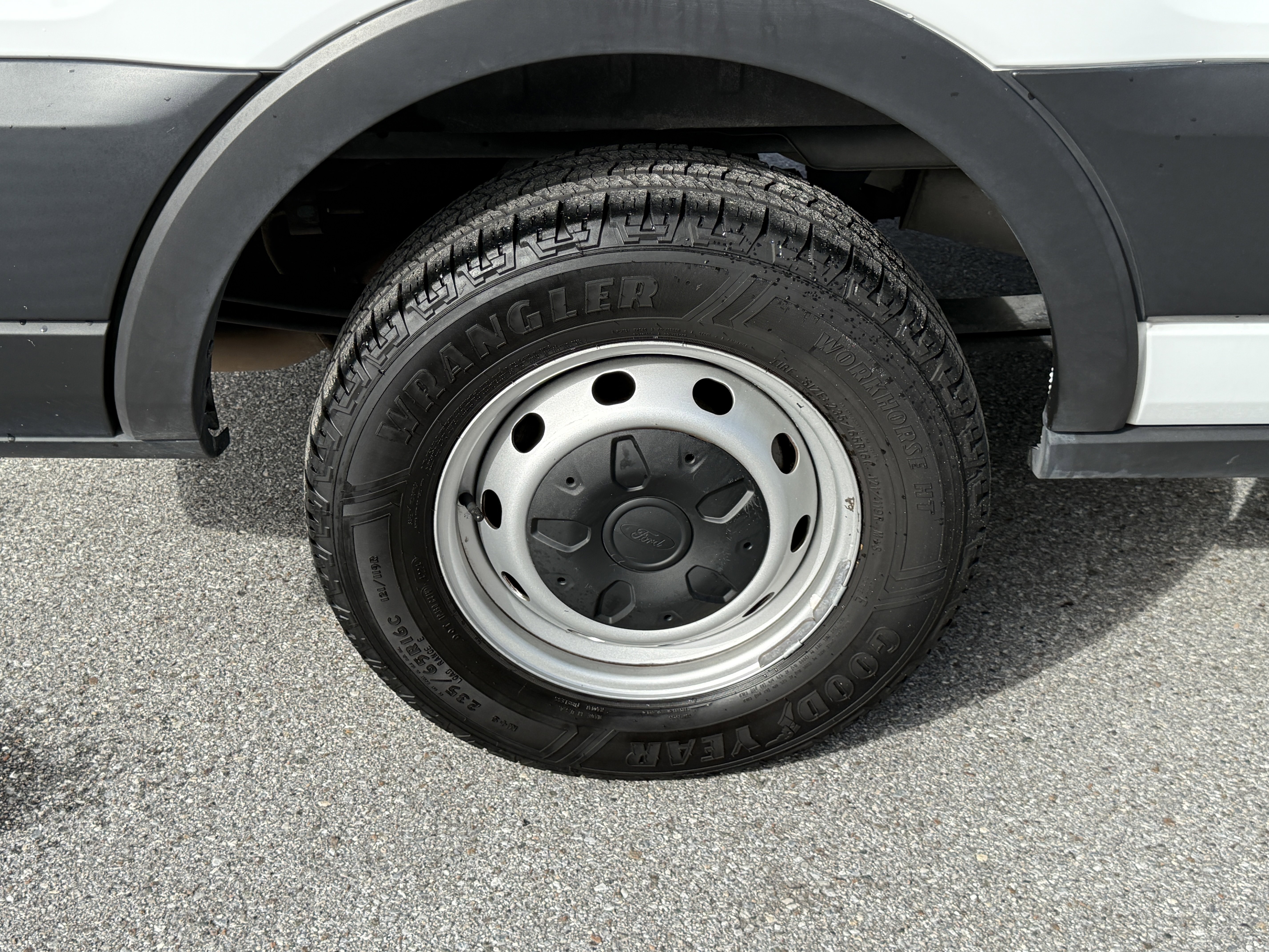 Certified 2020 Ford Transit 250 image 31