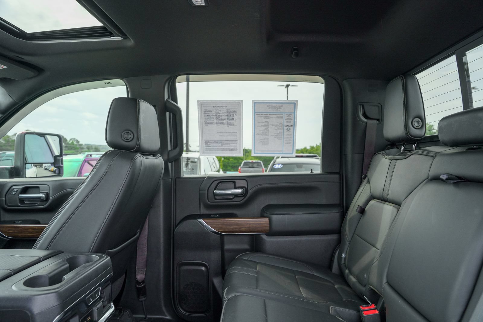 Used 2023 Chevrolet Silverado 2500 High Country AWD/4WD image 17