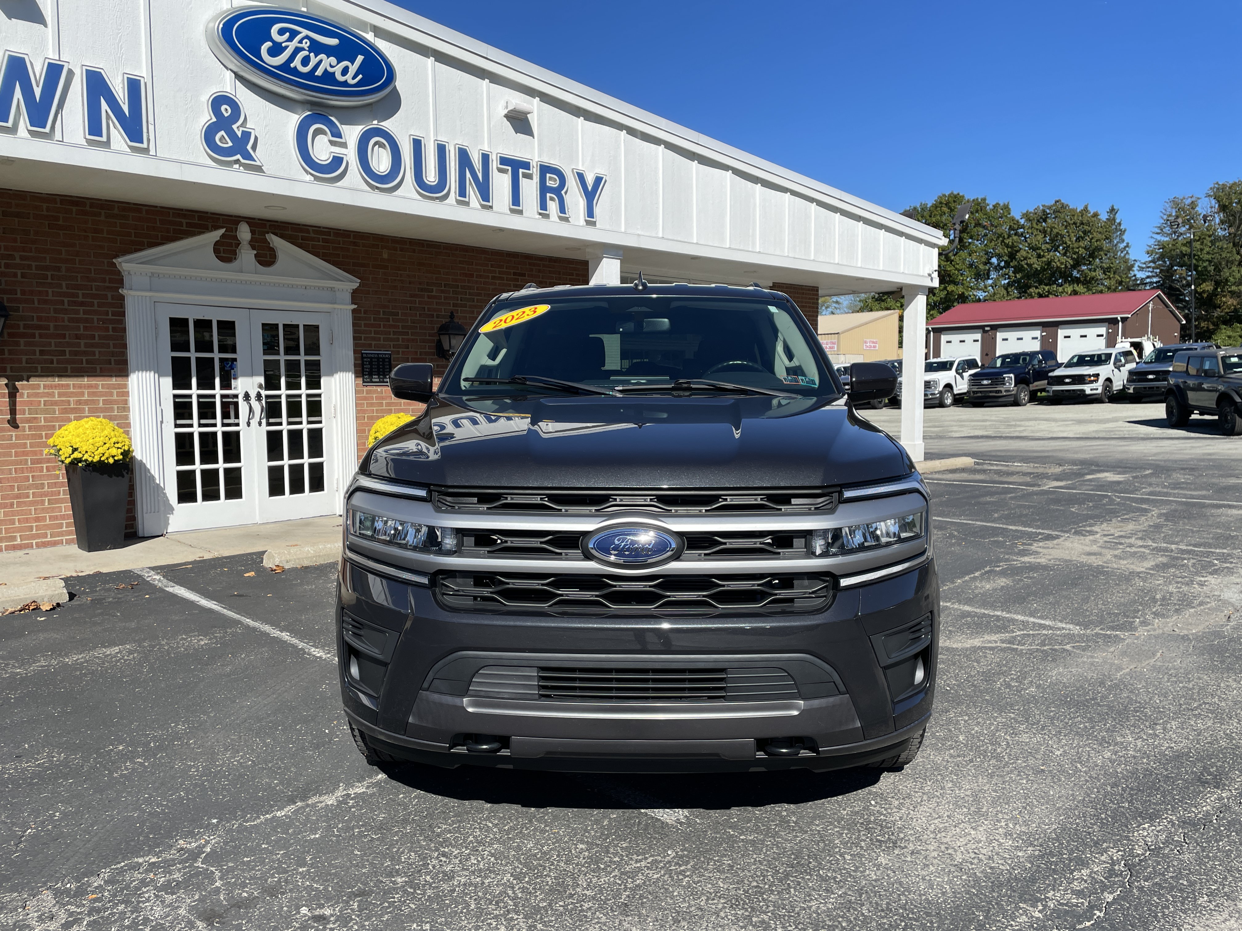 Certified 2023 Ford Expedition XLT AWD/4WD image 2