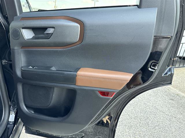 Certified 2025 Ford Bronco Sport Outer Banks w/ Outer Banks Tech Package+ AWD/4WD image 24