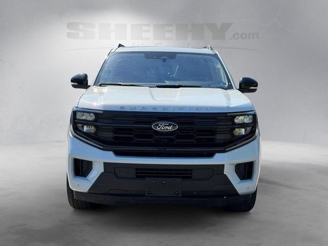 Certified 2025 Ford Expedition Active AWD/4WD image 18