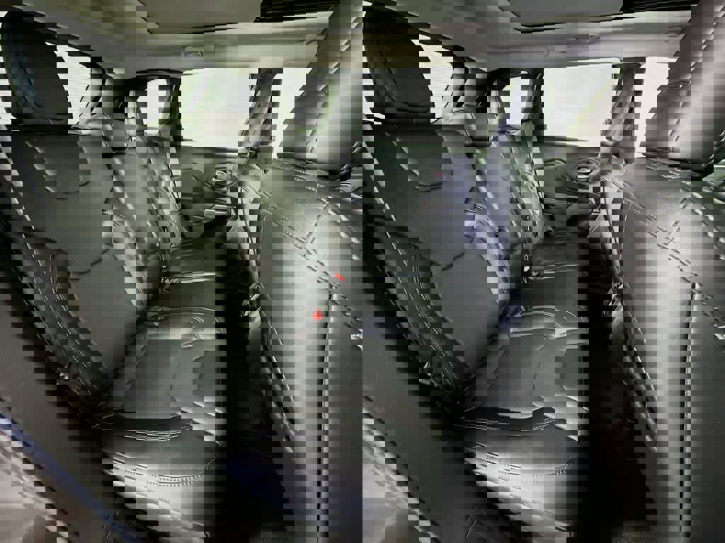 Used 2022 Jeep Cherokee Limited image 32