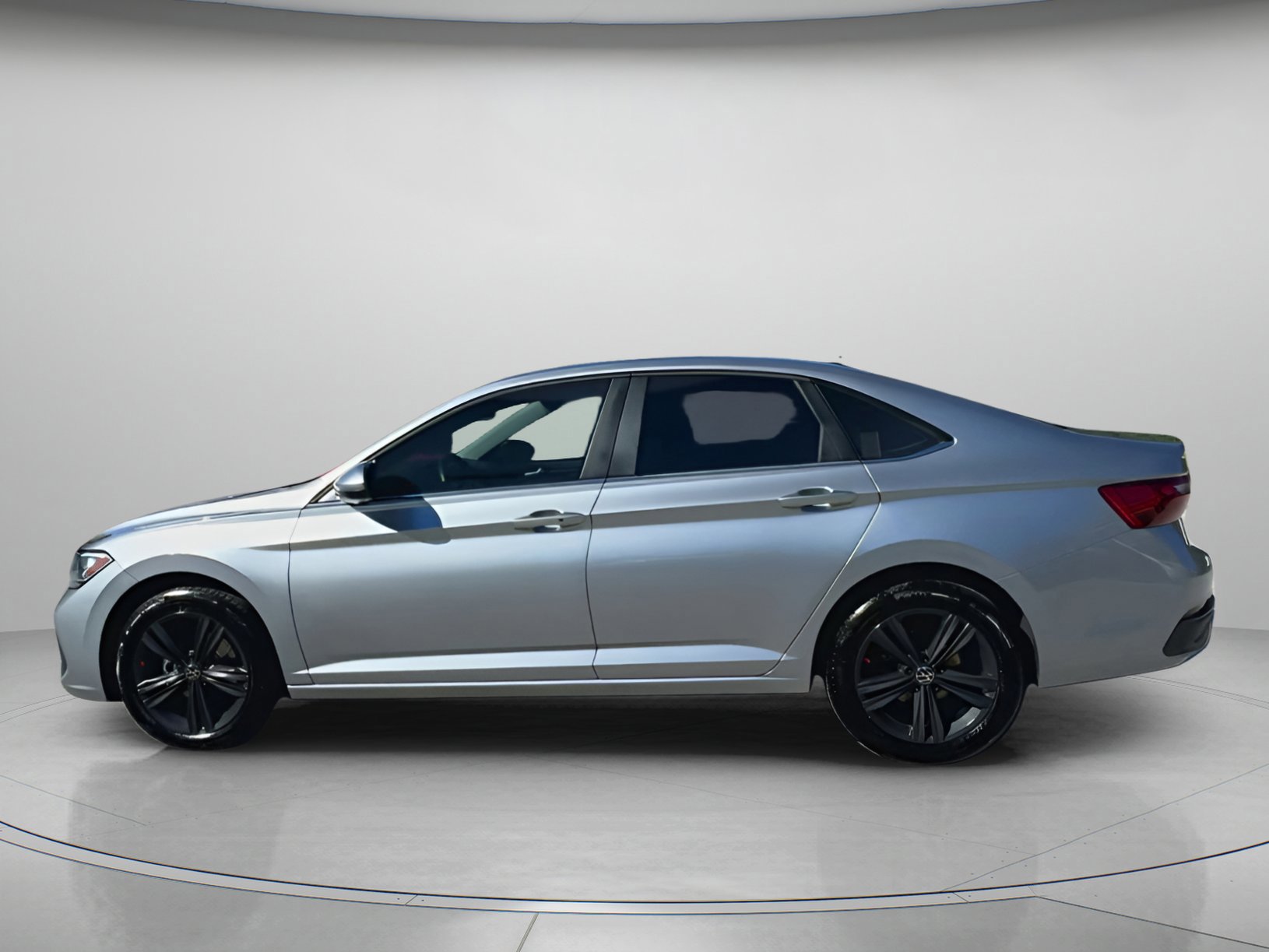 Used 2024 Volkswagen Jetta SE image 10