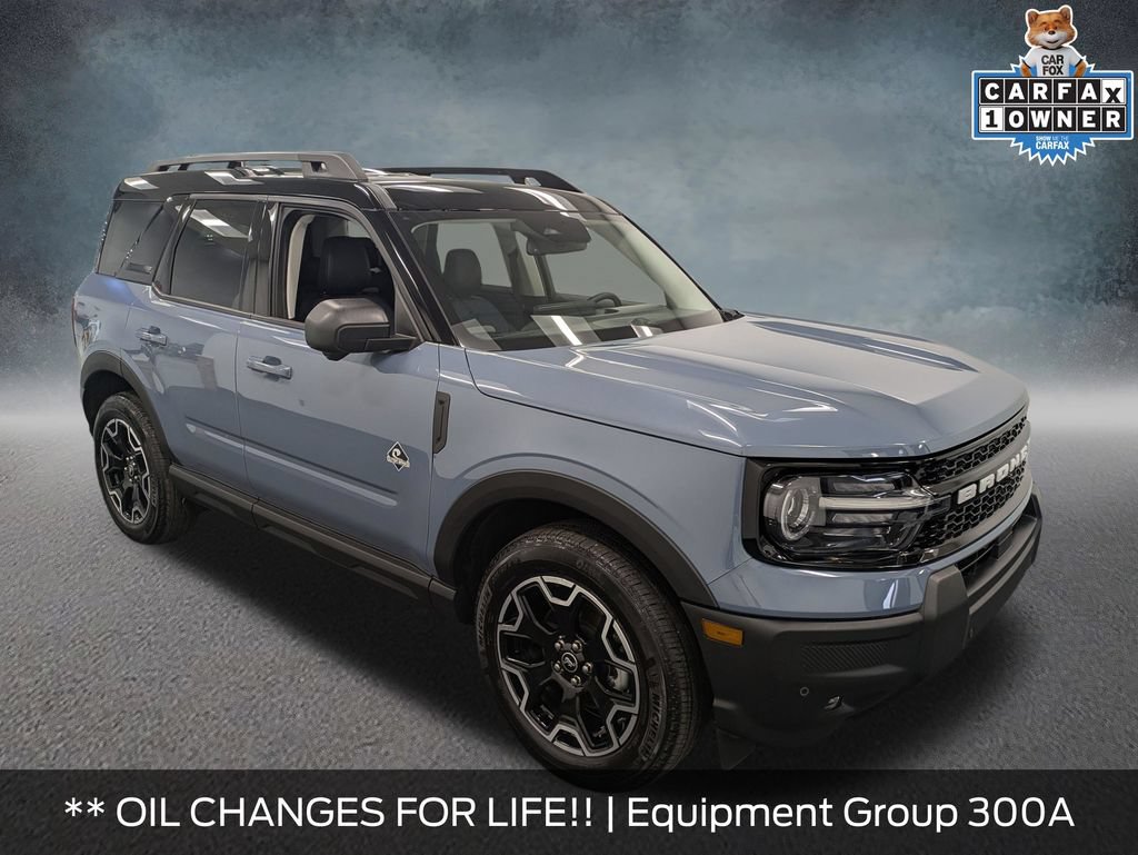 Certified 2025 Ford Bronco Sport Outer Banks w/ Outer Banks Tech Package+ AWD/4WD image 3