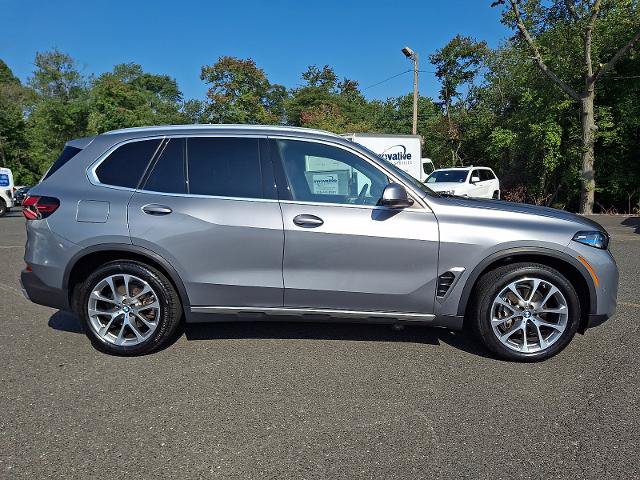 Used 2024 BMW X5 xDrive40i w/ Premium Package AWD/4WD image 7