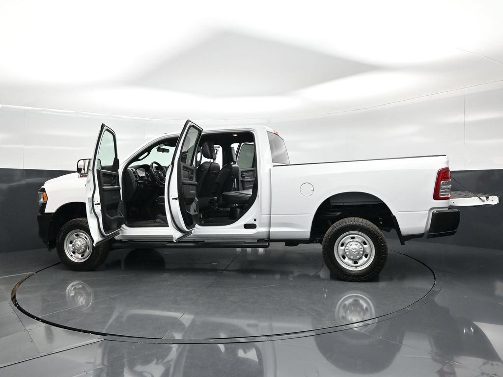 Used 2022 RAM 2500 Tradesman AWD/4WD image 32