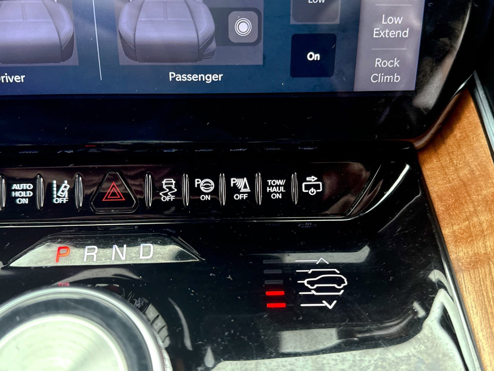 Used 2023 Jeep Grand Wagoneer Series III image 37