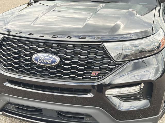 Certified 2023 Ford Explorer ST w/ Equipment Group 401A AWD/4WD image 10