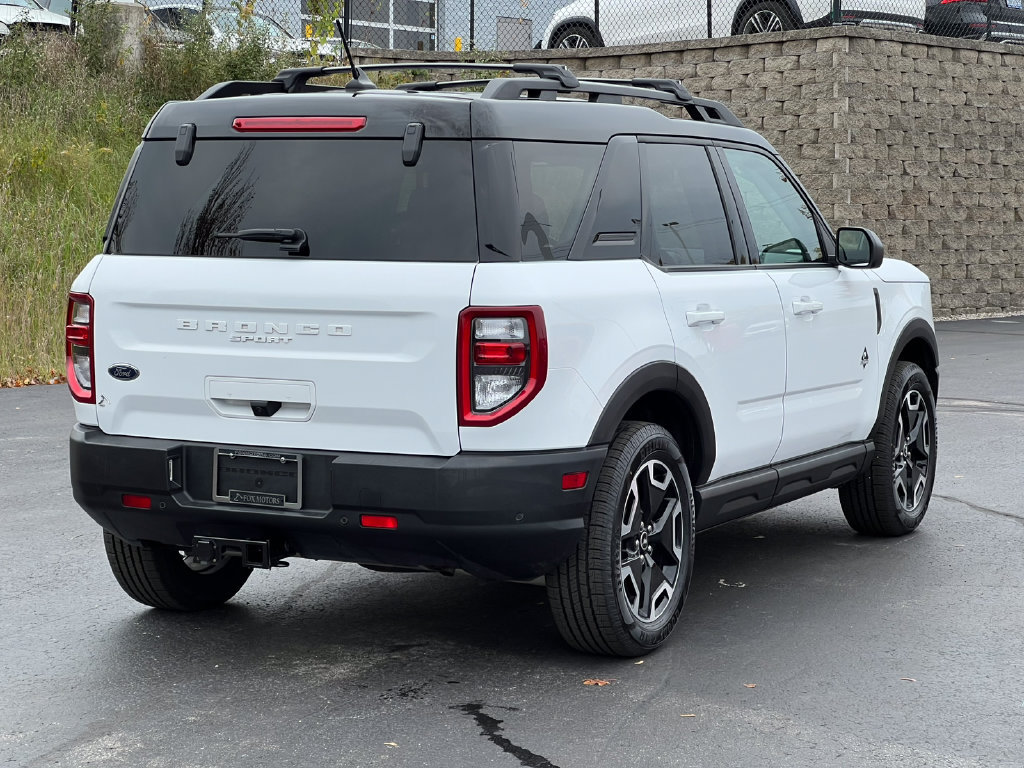 Certified 2024 Ford Bronco Sport Outer Banks w/ Tech Package AWD/4WD image 11