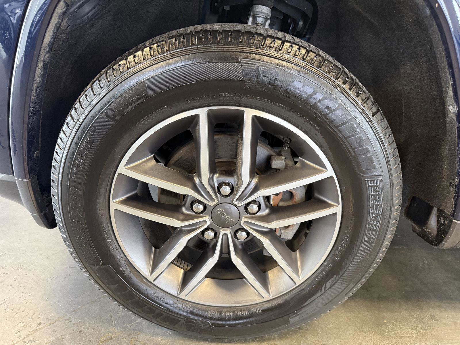 Used 2018 Jeep Grand Cherokee Limited image 10