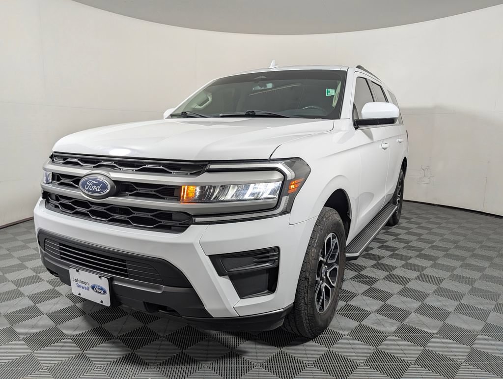 Certified 2023 Ford Expedition XLT AWD/4WD image 4