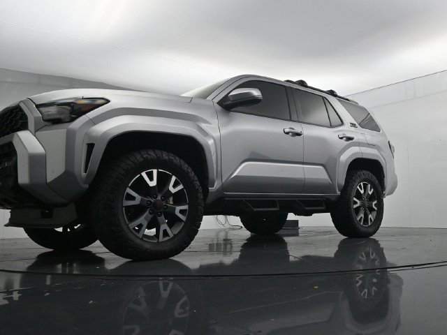 Used 2025 Toyota 4Runner TRD Sport AWD/4WD image 33