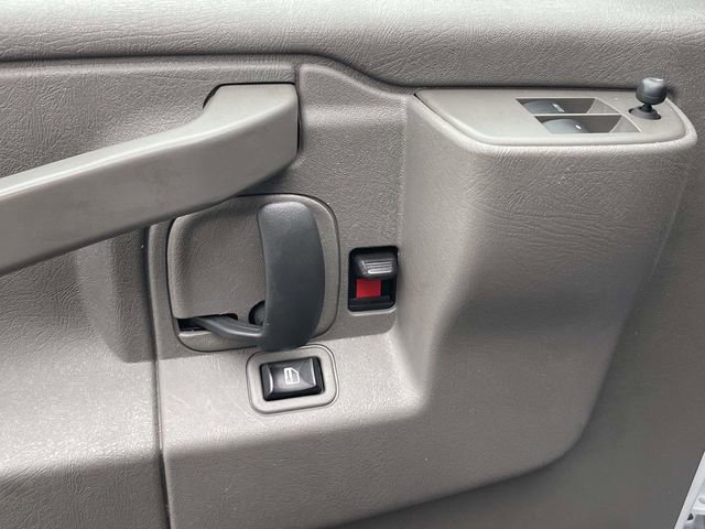 Used 2024 Chevrolet Express 2500 Work Van w/ Driver Convenience Package image 18