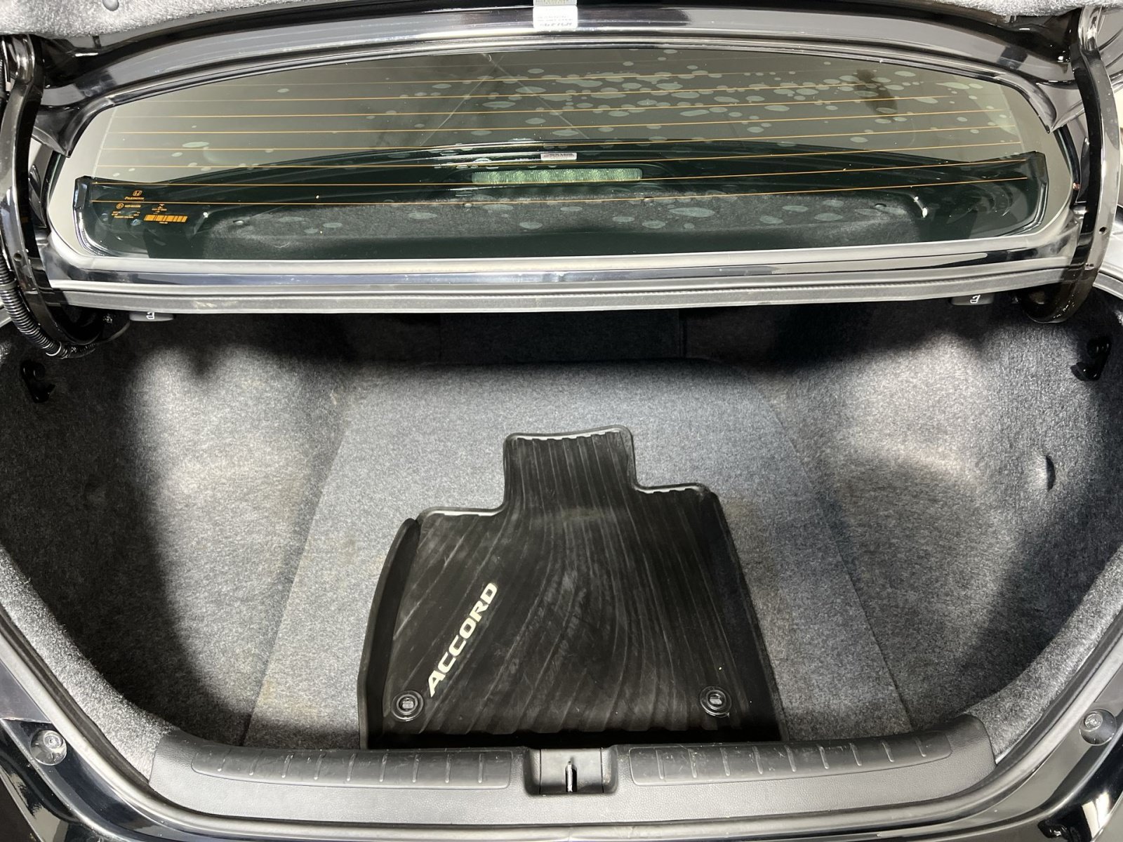 Used 2019 Honda Accord EX-L image 25