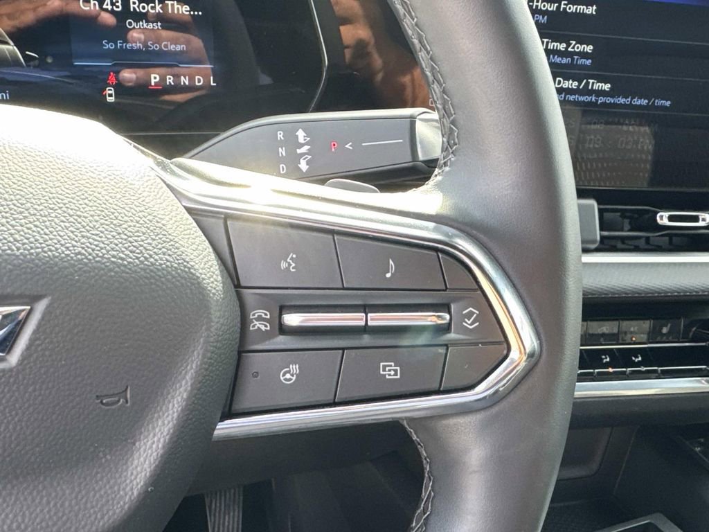 Used 2025 Chevrolet Equinox LT FWD image 19