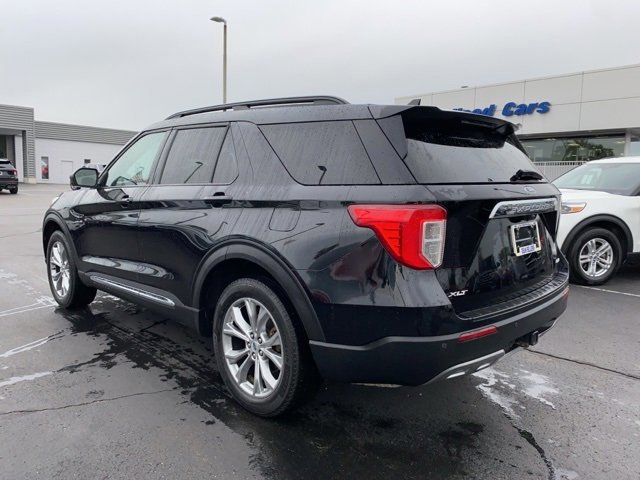Certified 2023 Ford Explorer XLT w/ Equipment Group 202A image 5