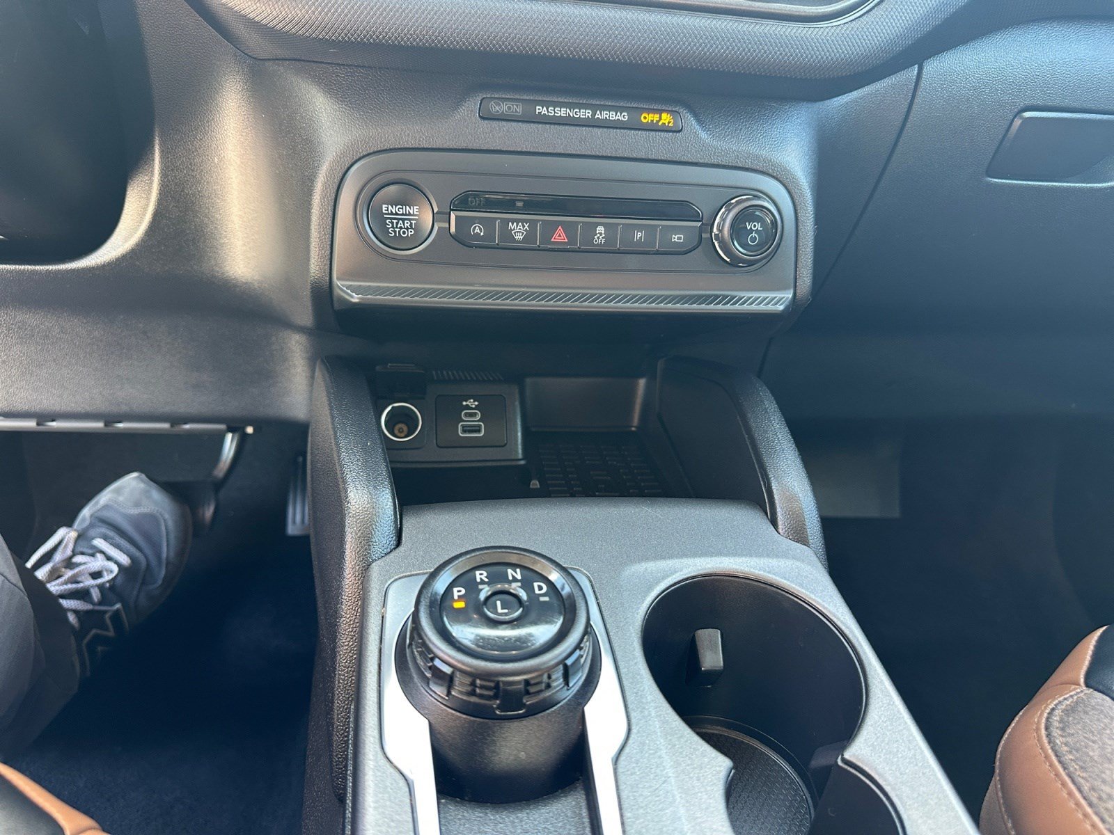 Certified 2025 Ford Bronco Sport Outer Banks w/ Outer Banks Tech Package+ AWD/4WD image 18