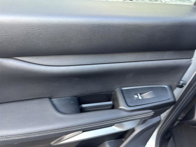 Certified 2024 Ford Ranger Lariat w/ Trailer Tow Package image 17