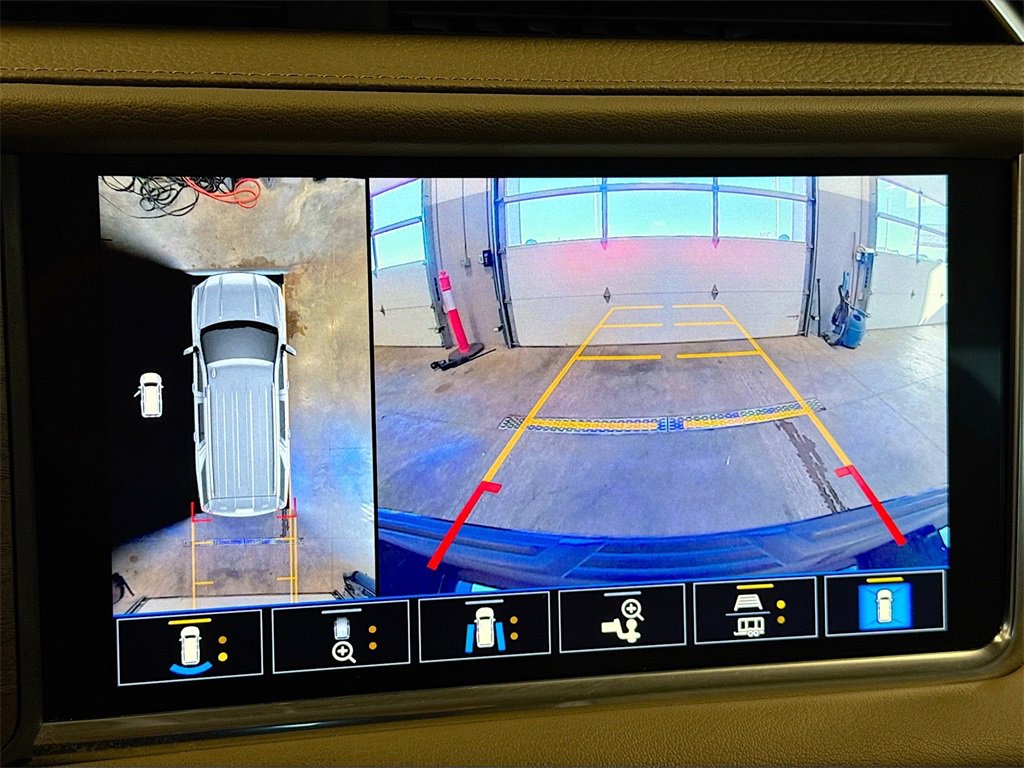 Used 2021 GMC Yukon Denali image 12